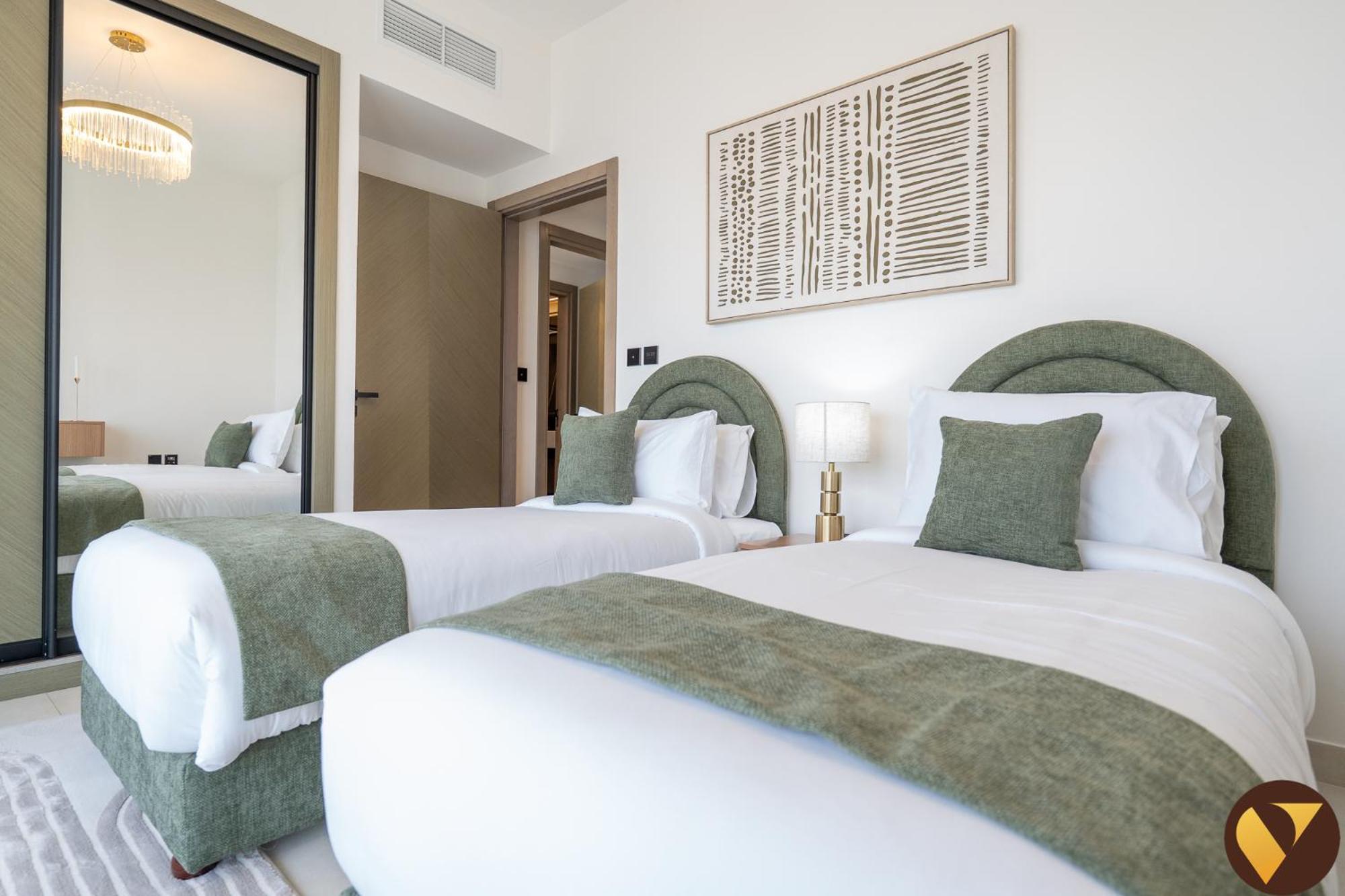 Apartment Vogue Spacious Brand New Three Bedroom Located Binghatti Creek, Smart With Creek Harbour View & Big Balcony *